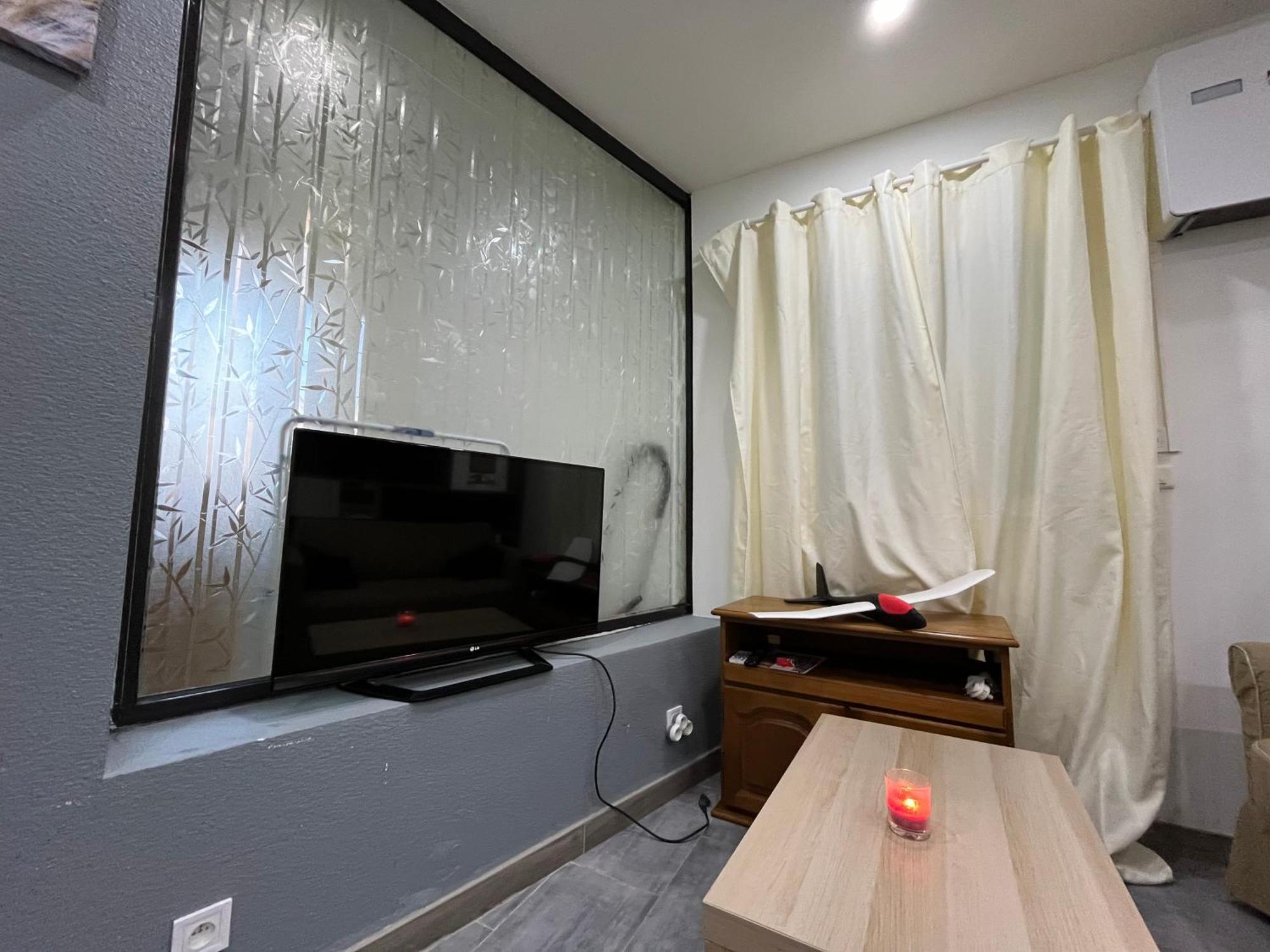 Grand Studio Lunel  Exterior foto